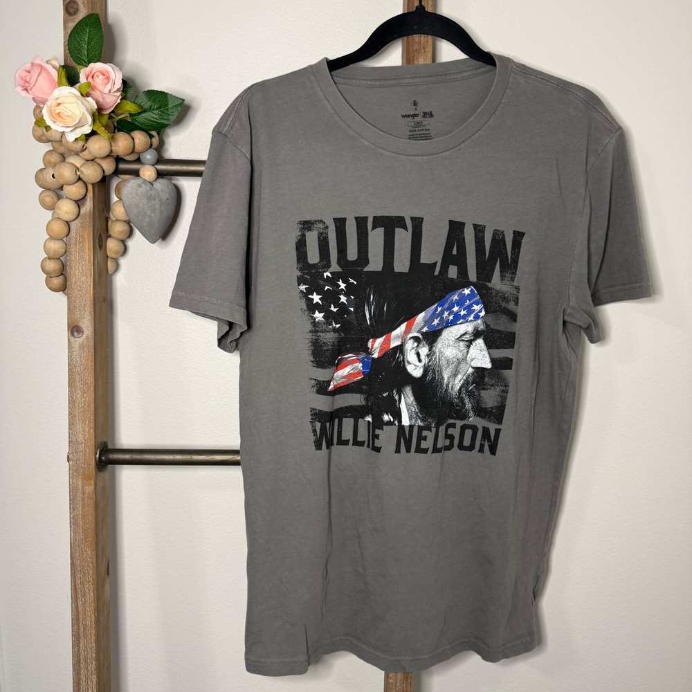 Wrangler Willie Nelson Outlaw T Shirt Gray Classic Fit Graphic Tee Size Small